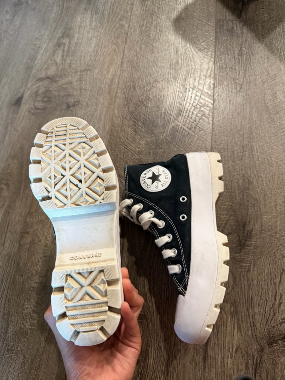 Platform lugged Hightop converse